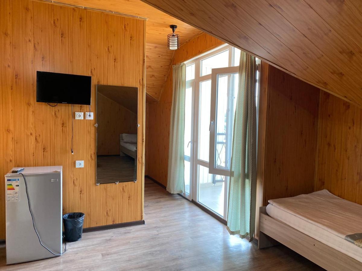 Eram Garden Hotel Бостери Екстериор снимка