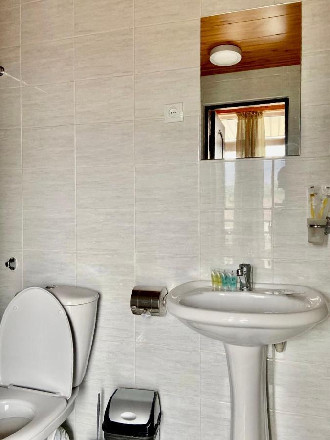 Eram Garden Hotel Бостери Екстериор снимка